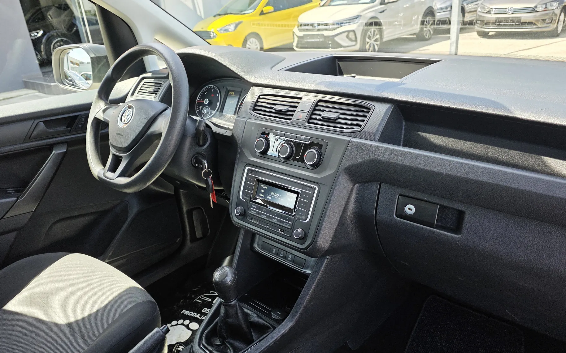 Zunanja slika - VW Caddy - Furgon 2,0 TDI TEMP KLIMA PDC - 11