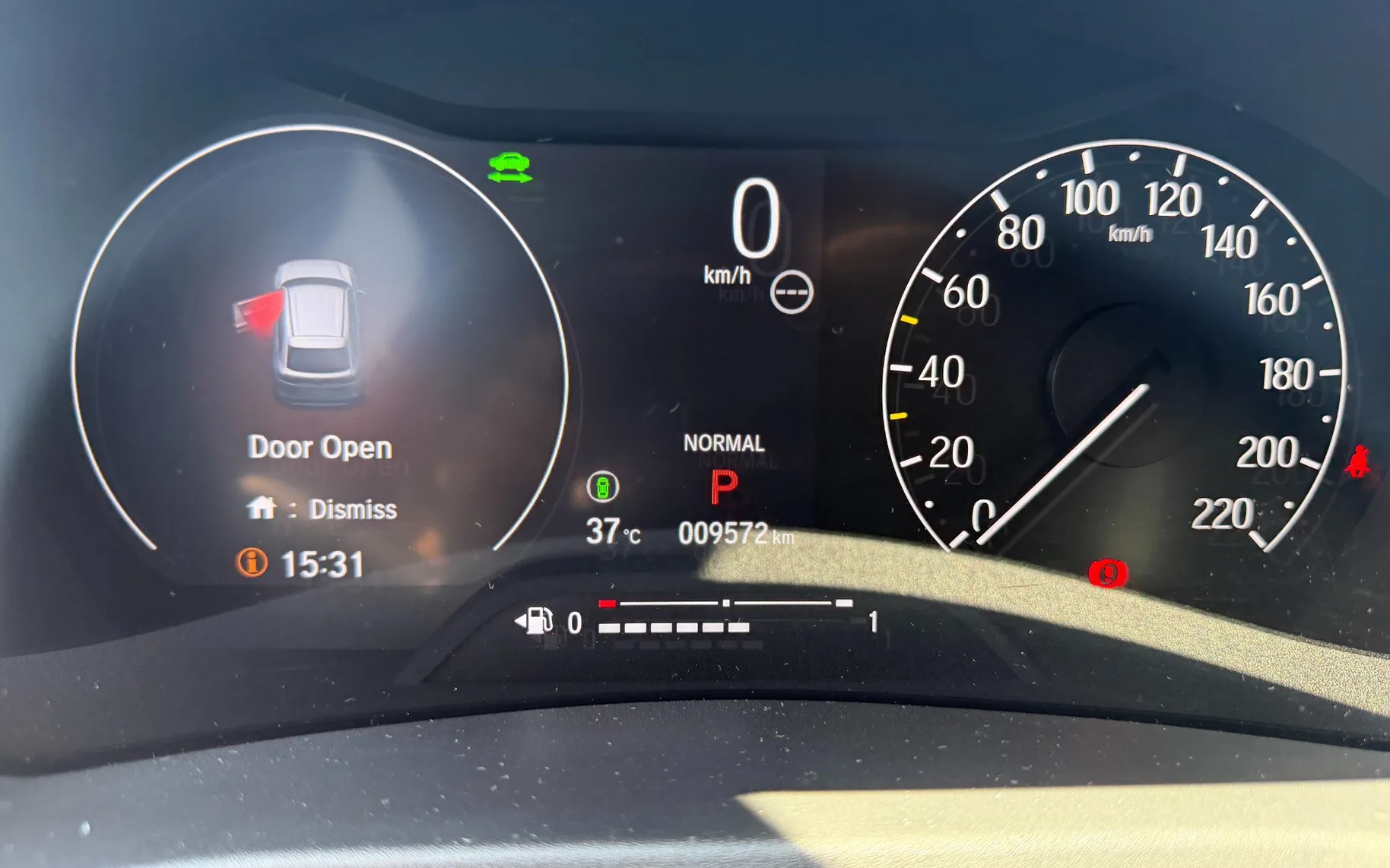 Zunanja slika - Honda HR-V - 1,5 i-MMD Hybrid Elegance CVT - 15