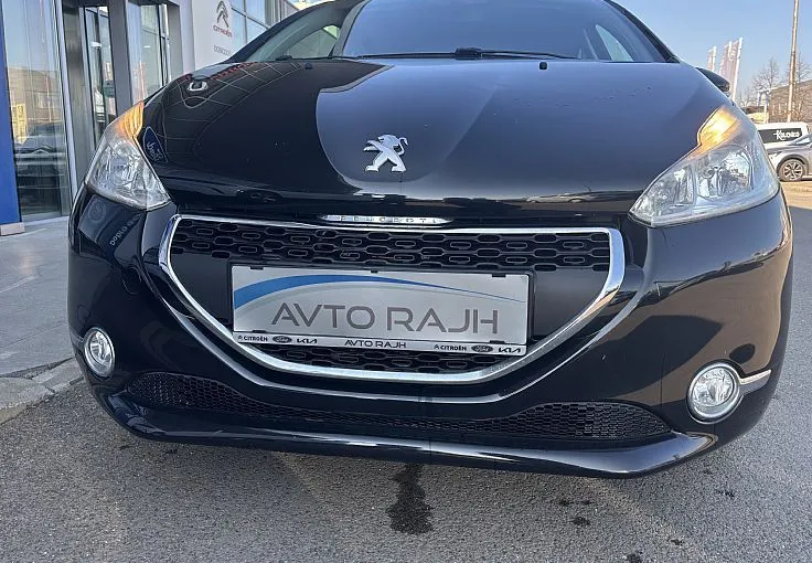 Zunanja slika - Peugeot 208 - ALURE 1.2- PRVI LASTNIK - 3