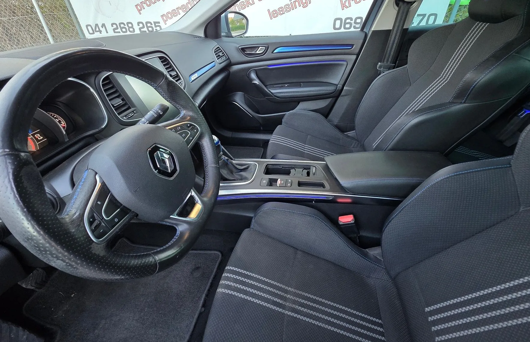 Zunanja slika - Renault Mégane - Megane TCe 130 GT LINE LED-KAMERA-NAVI-ALU18-1.LASTNIK - 10