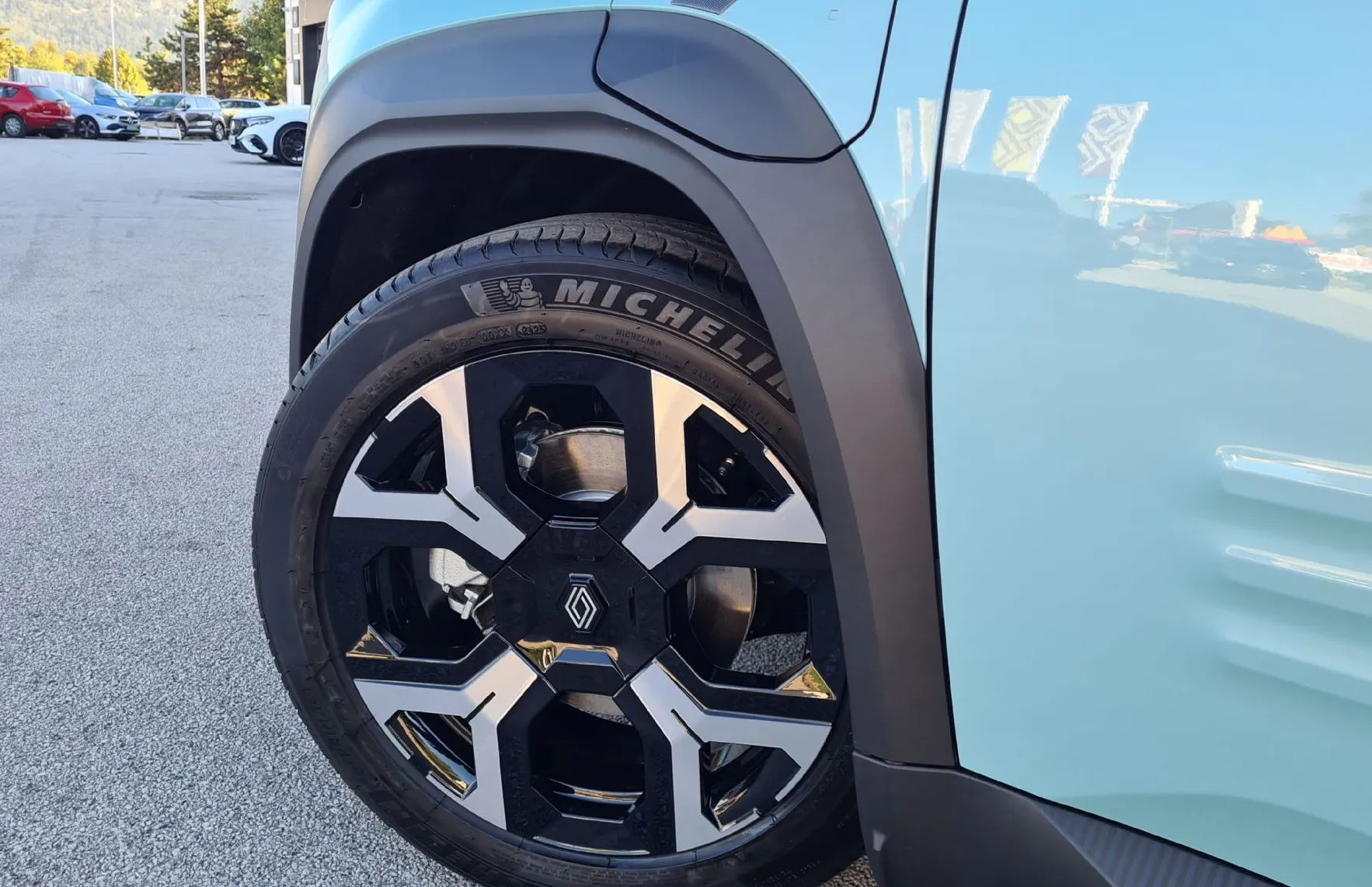 Zunanja slika - Renault 4 E-tech - techno EV52 Comfort range - 17