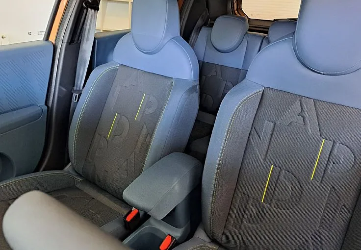 Zunanja slika - Fiat Grande Panda - 1.2 T-Gen3 110 AT 6 Icon + Style + Tech paket - 7
