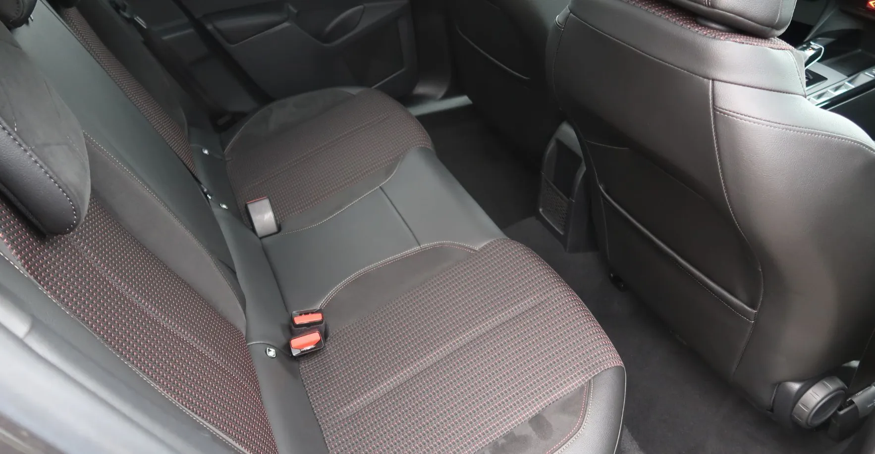 Zunanja slika - DS DS 3 Crossback - Perform. Line 1.2 PureTech 130 S S EAT8-QI-NAVI - 15