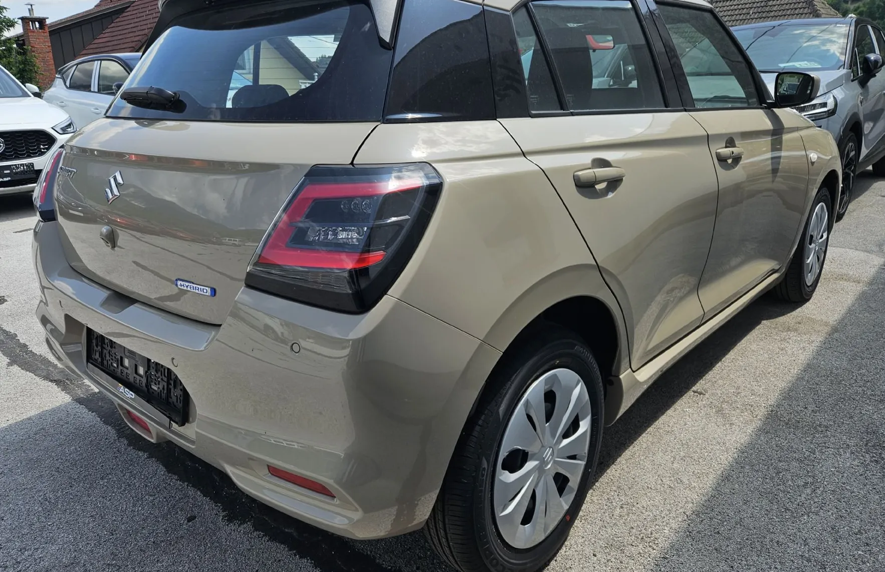 Zunanja slika - Suzuki Swift - 1.2 HIBRID COMFORT - 4