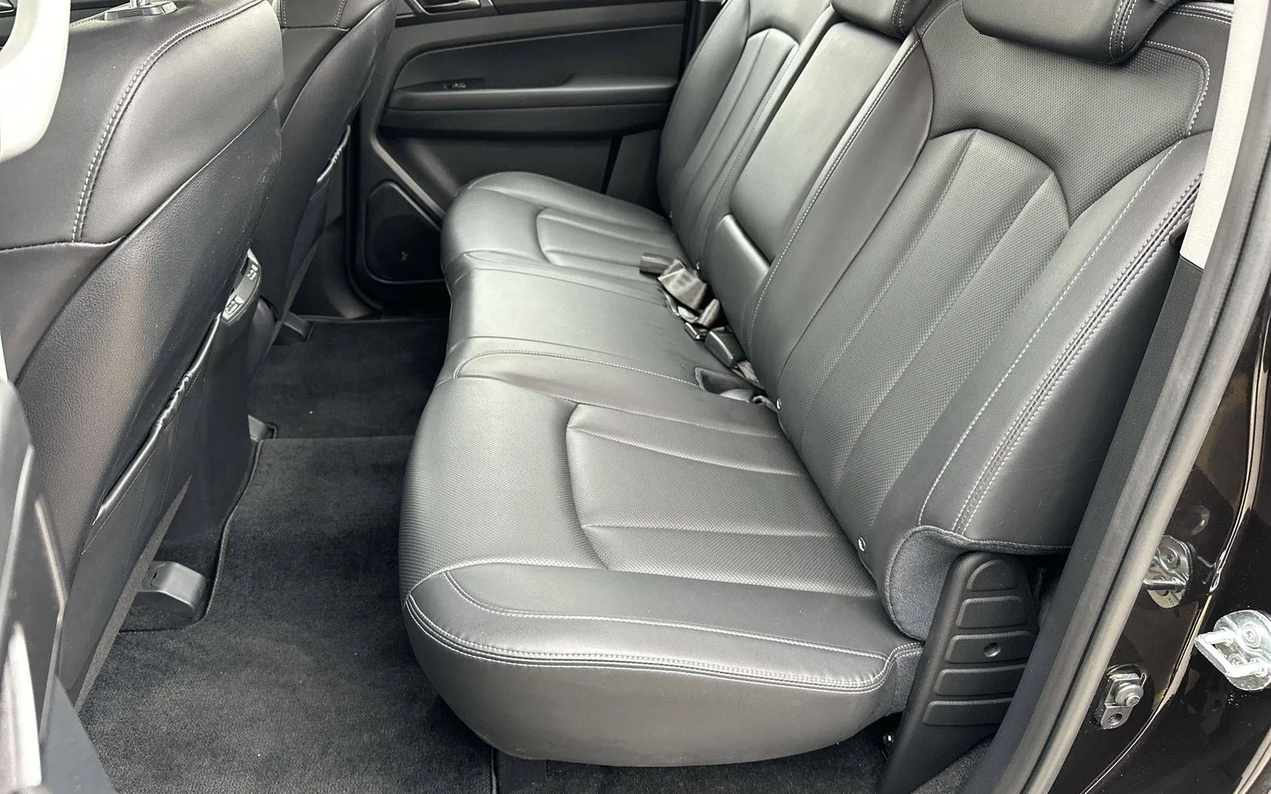 Notranja slika - SsangYong Musso - Grand 2.2 XDi Ultimate 4WD AT... - 11