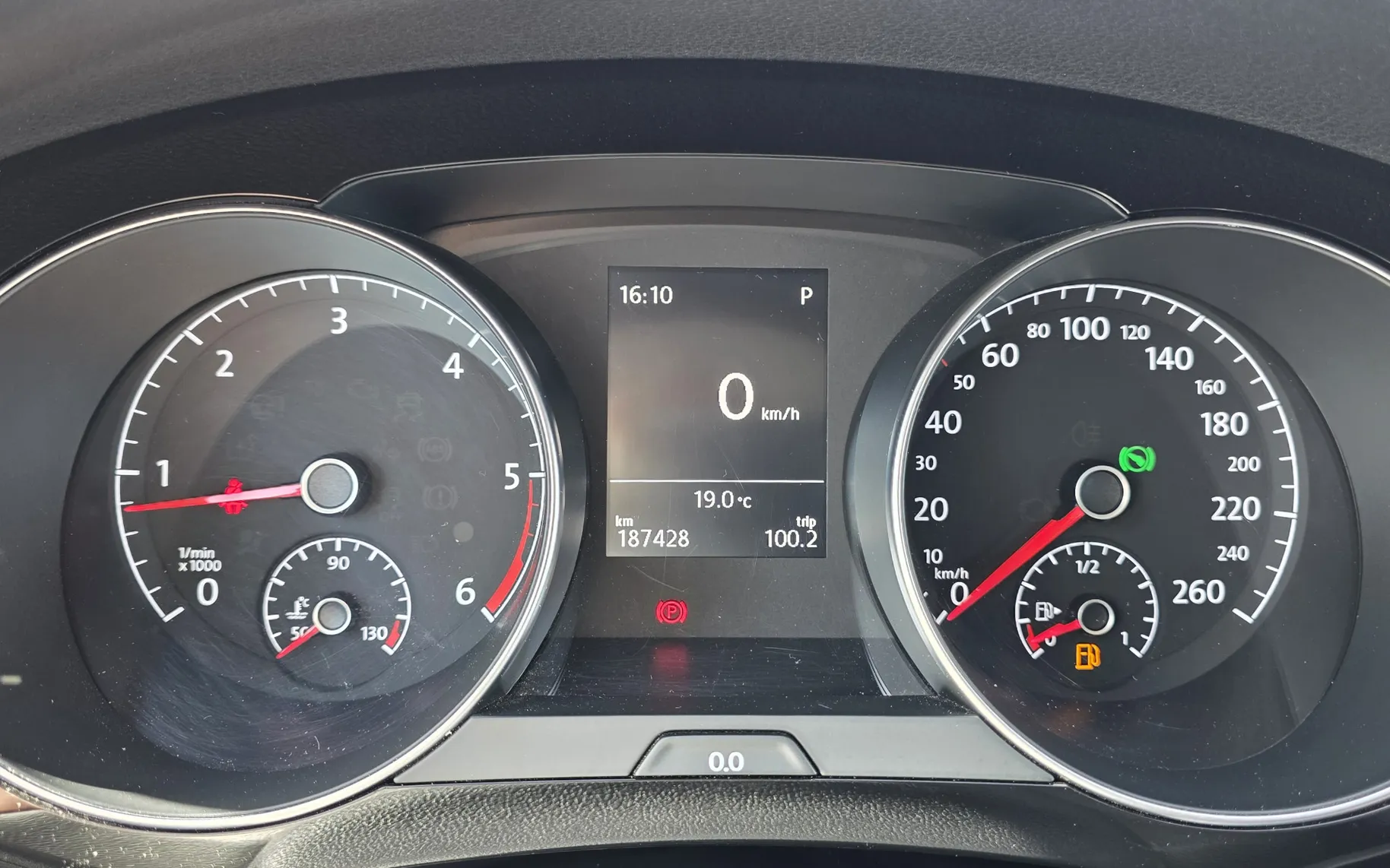 Zunanja slika - Volkswagen Golf - Sportsvan 1,6 TDI BMT DSG 1.LAST SLO PDC TEMP - 10