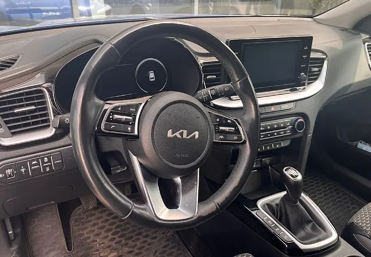 Zunanja slika - KIA XCeed - 1.5 T-GDi EX Way ISG. M T 118 kW - 10