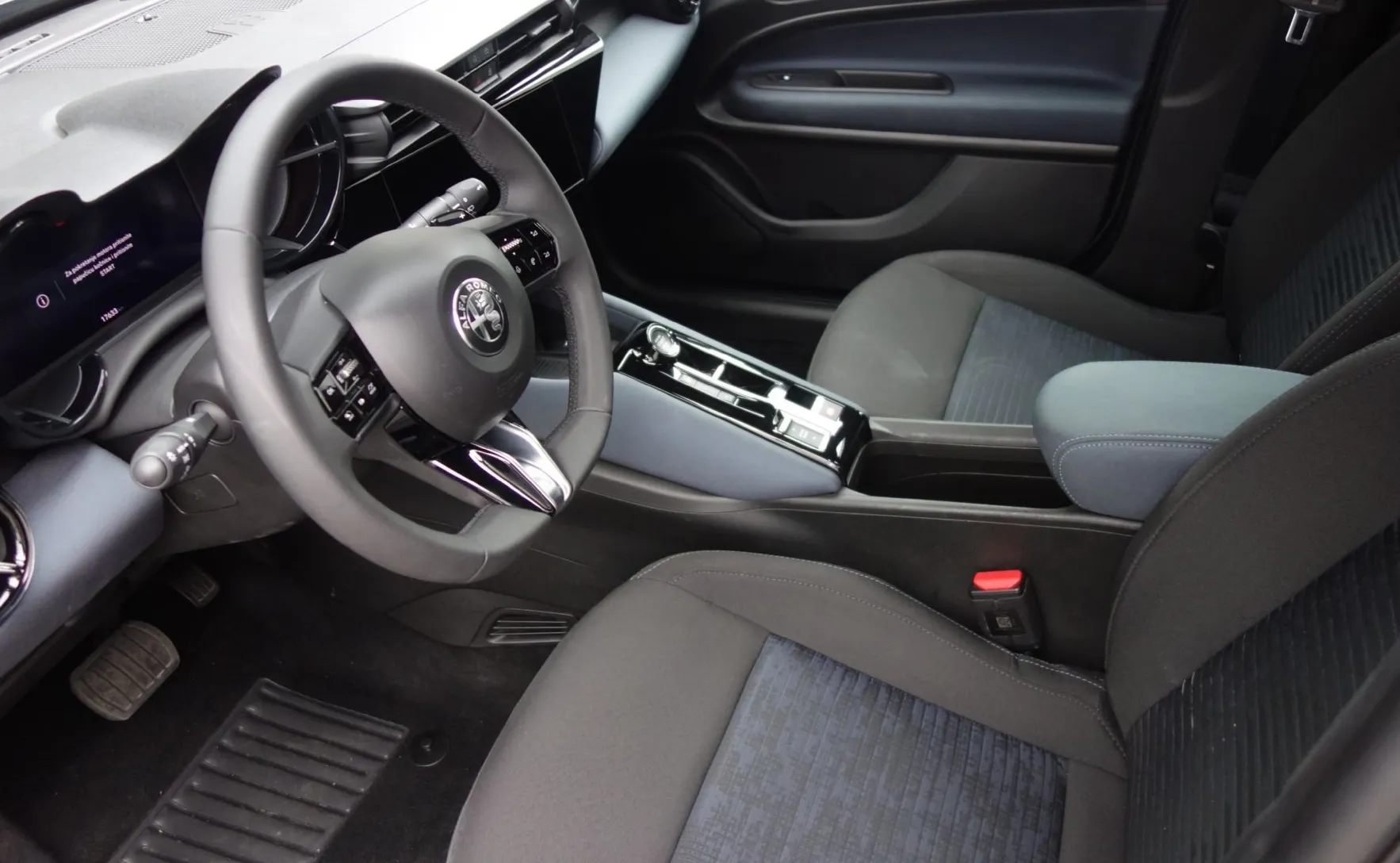 Zunanja slika - Alfa Romeo Junior - Ibrida 1.2 Core Avt. - 6