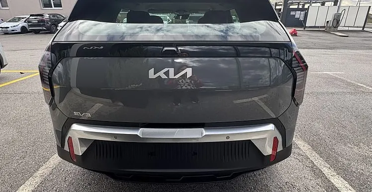 Zunanja slika - KIA EV3 - KIA  STAR  58.3 kWh  - 204 KM - 4