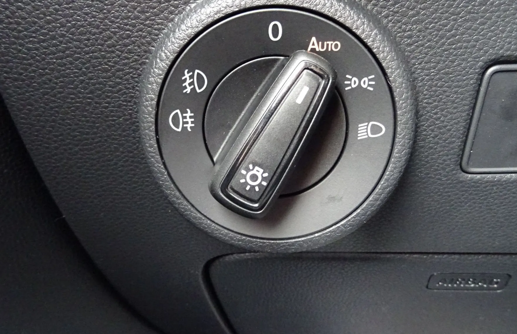 Zunanja slika - Seat Ateca - 1.5 TSI 110 KW STYLE EDITION DSG - 17