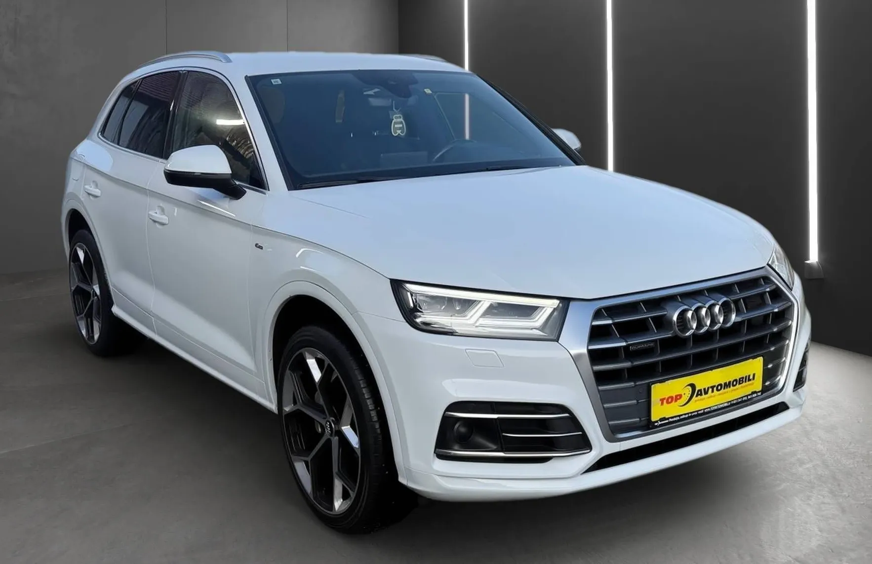 Zunanja slika - Audi Q5 - 40 TDI QUATTRO S-LINE FUL LED NAVI ACC LINE ASSI.. - 10