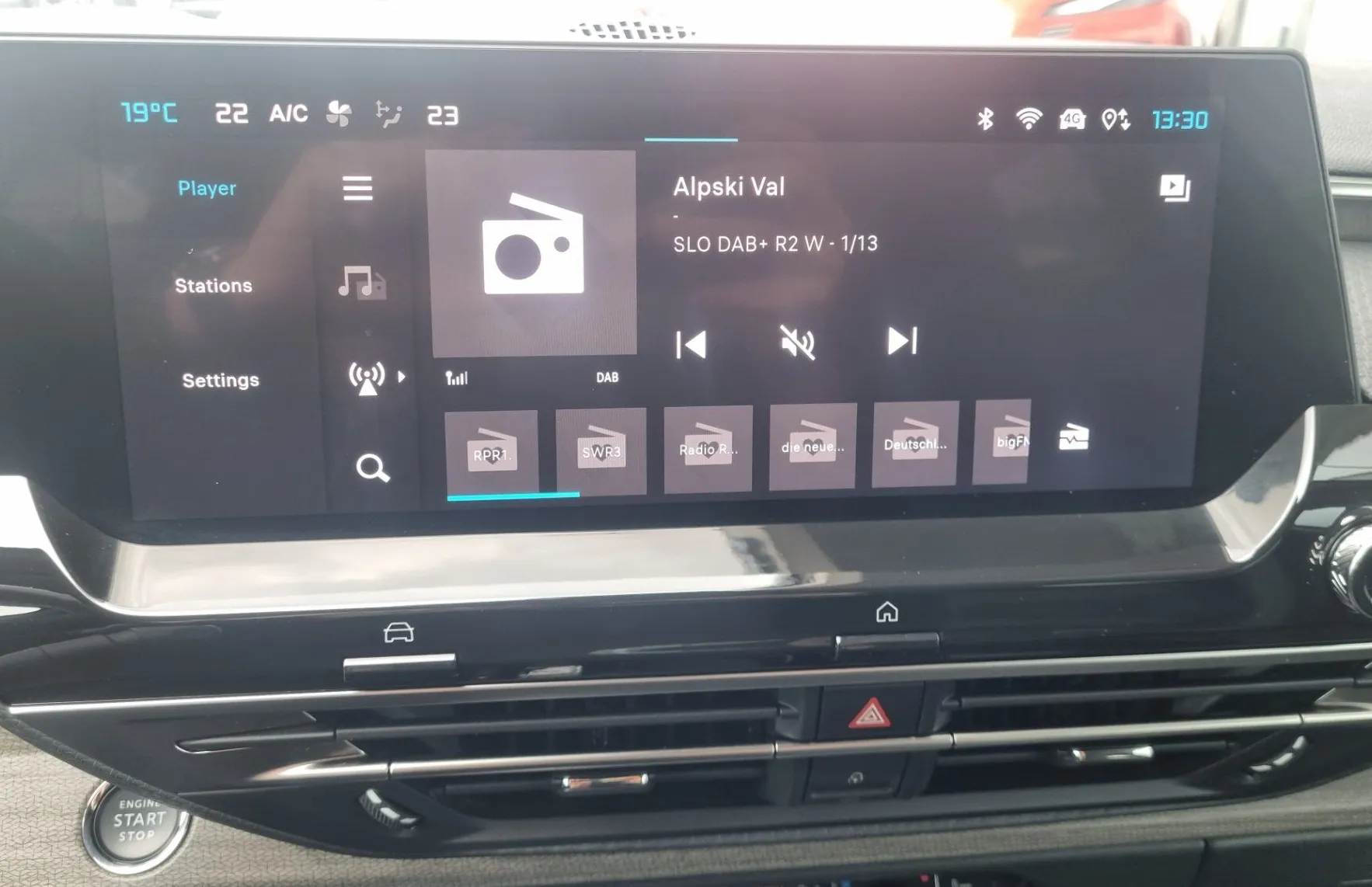 Zunanja slika - Citroën C5 X - 1.6 PHEV SHINE PACK - POTRJENA SERVISNA - ODLIČEN - 17