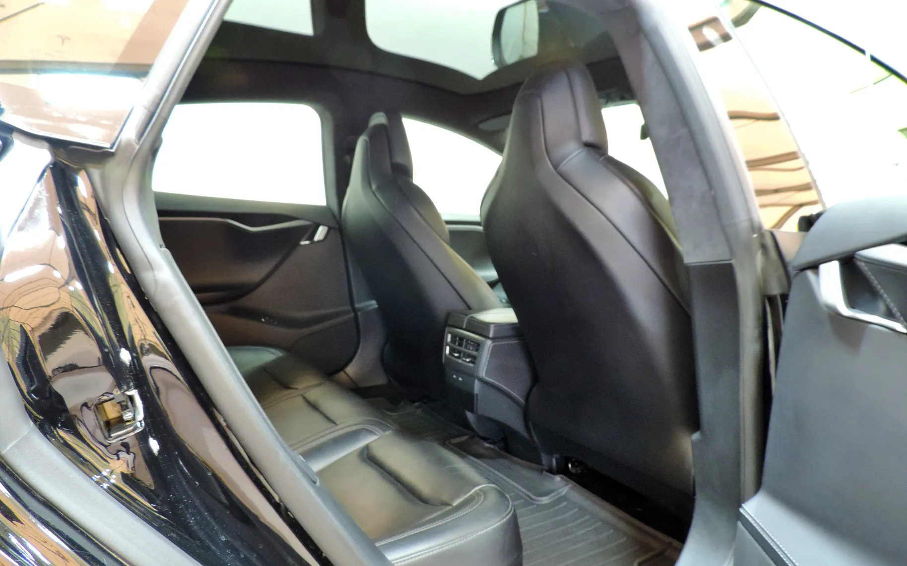 Zunanja slika - Tesla Model S - 100D - 11