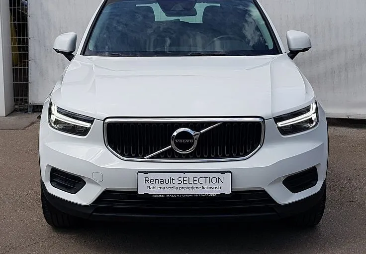 Zunanja slika - Volvo XC40 - T3 Momentum NAVI KAMERA 56.000KM 1.LASTNIK - 2