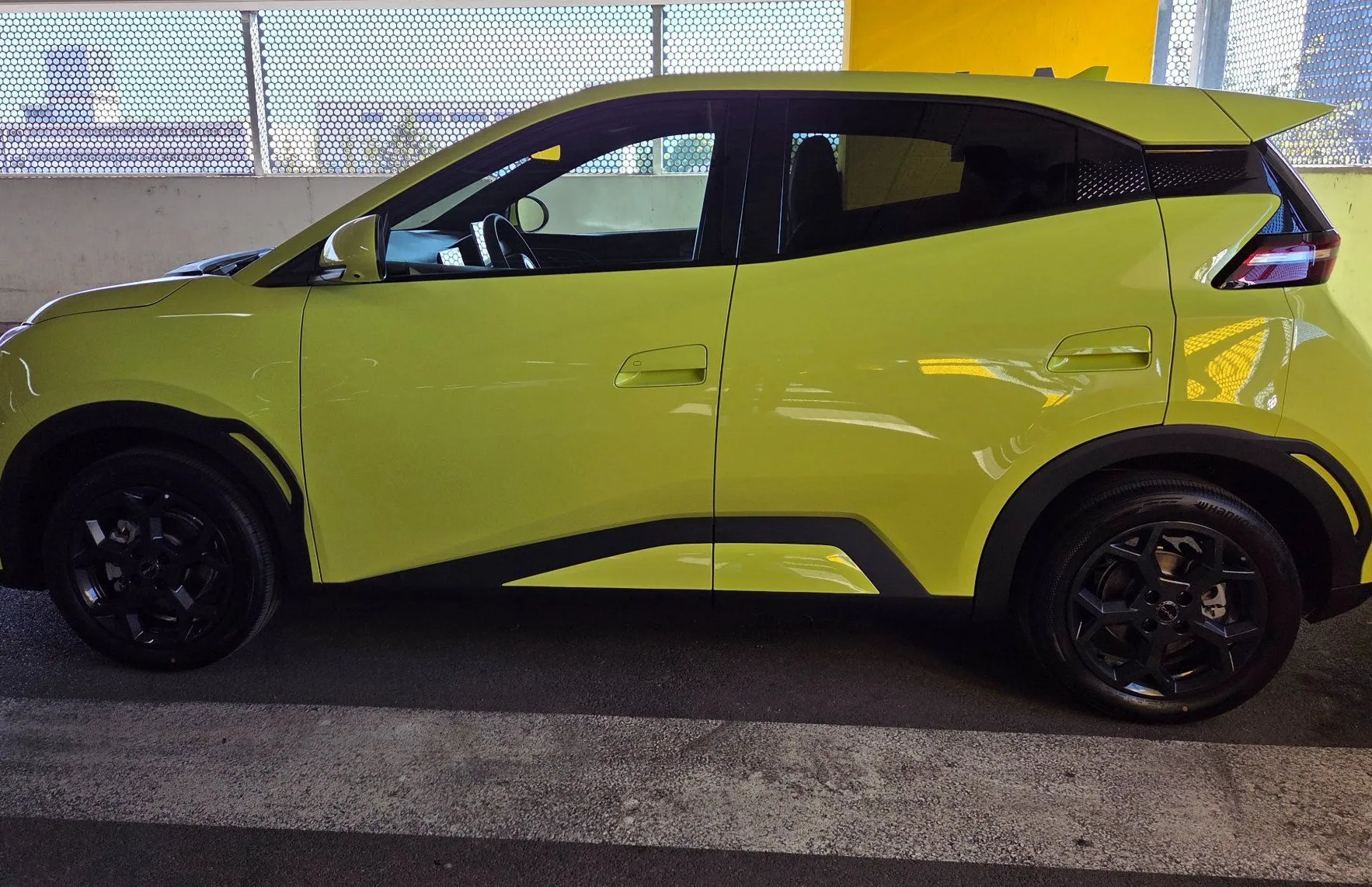 Zunanja slika - BYD DOLPHIN SURF - 43.2 kWh Comfort NA ZALOGI - 3