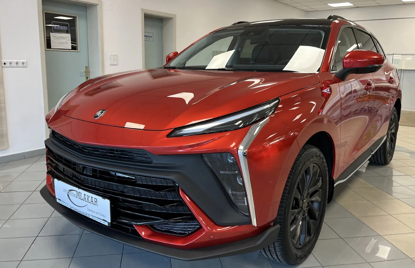 Zunanja slika - Forthing Forthing T5 EVO - T5 Evo 1.5 T-GDI LUXURY - NA ZALOGI - my 2025 - - 3