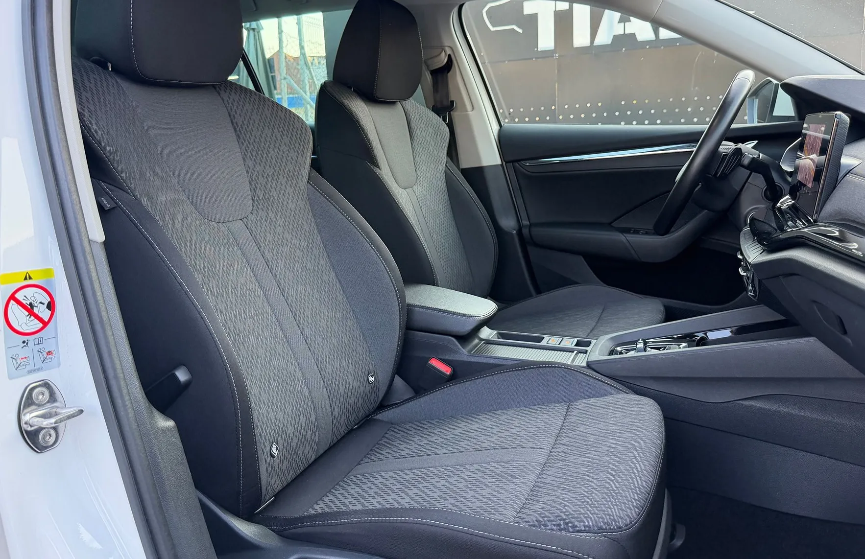 Zunanja slika - Škoda Octavia - 2.0 TDI Style DSG-VIRTUAL-AMBI-ACC-EL.PRTL-ALU - 14