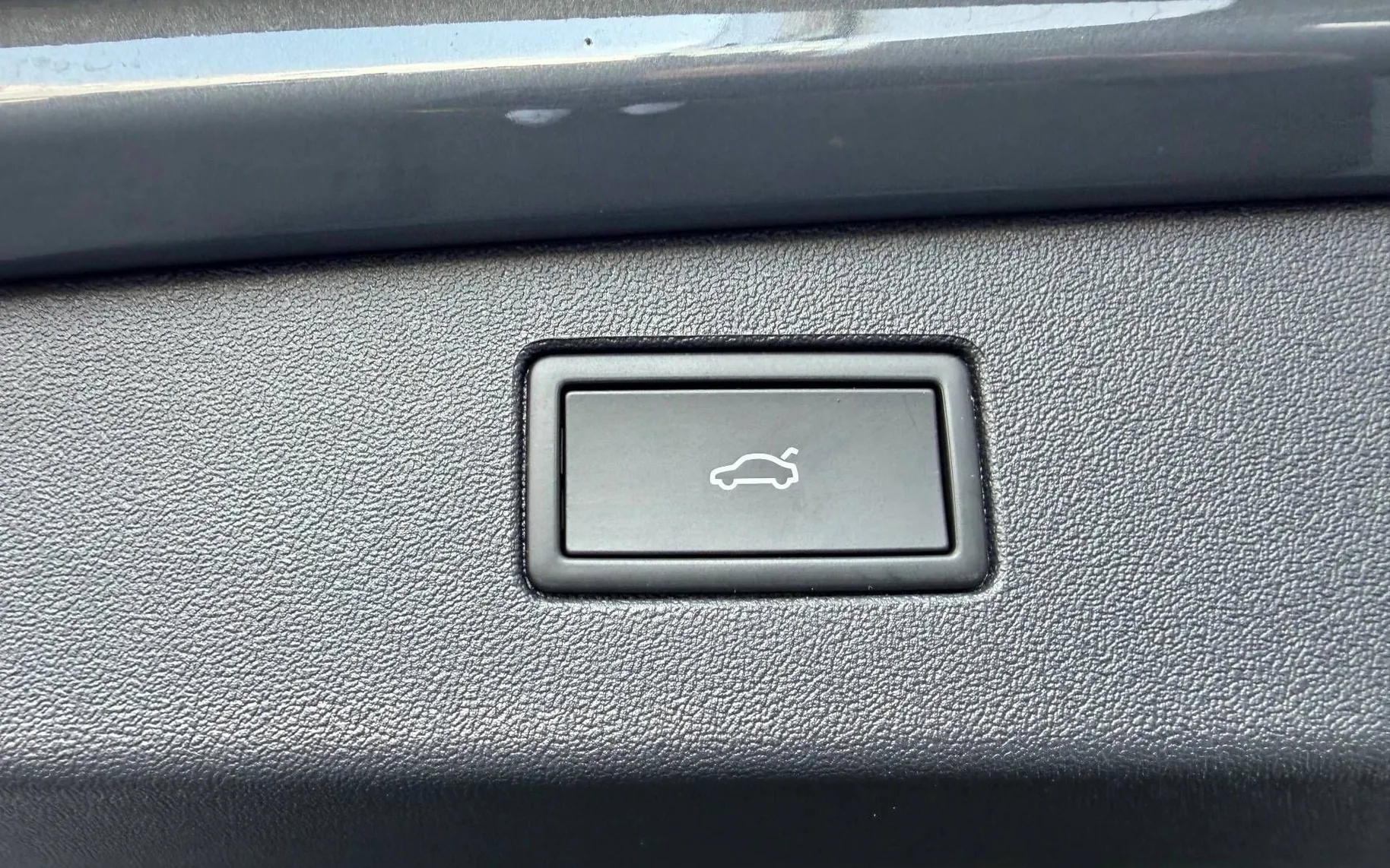 Notranja slika - Volkswagen Tiguan - 1.5 eTSI BMT 4ALL DSG-IQ Light-360 kamera-Vl.kljuk - 8