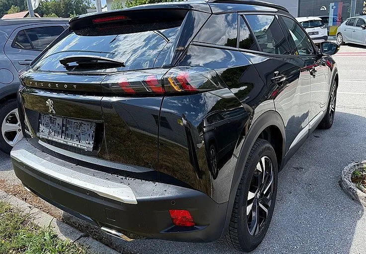 Zunanja slika - Peugeot 2008 - 1.2 PureTech 130 Allure Pack Avt. - 4