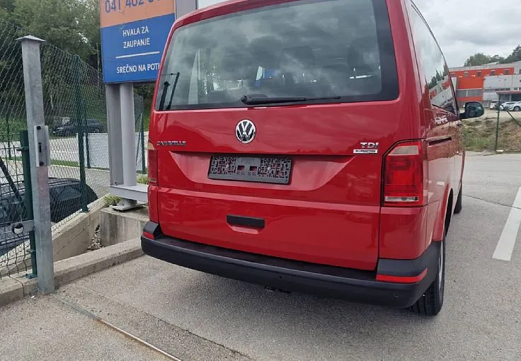Zunanja slika - Volkswagen Transporter - T6 Kombi  8+1  2.0 TDI KMR 9 SEDEŽEV CARAVELLE - 7