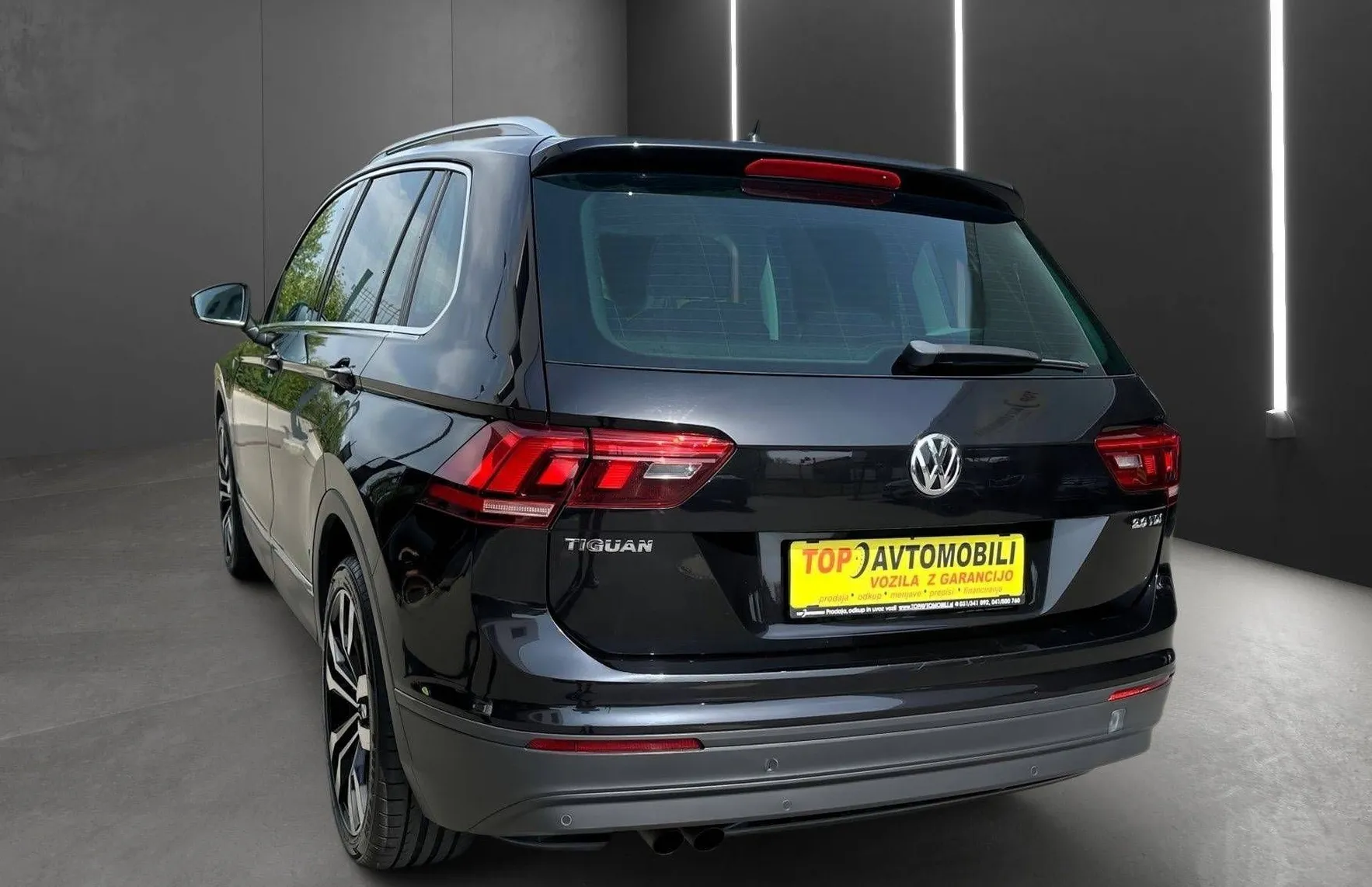 Zunanja slika - VW Tiguan - 2.0 TDI 20COL R-LINE LED NAVI PDC RADARSKI TEM T - 6