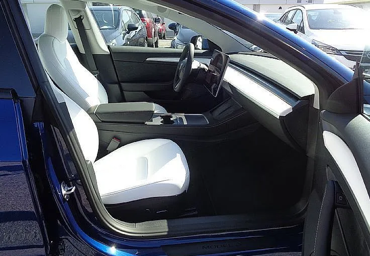 Zunanja slika - Tesla Model 3 - Long Range AWD 498hp kot nova IZKAZAN DDV - 7