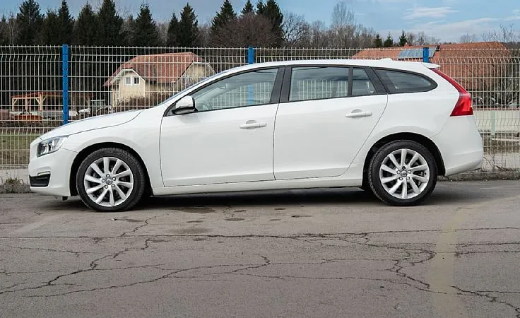 Zunanja slika - Volvo V60 - D4 A Business - 8