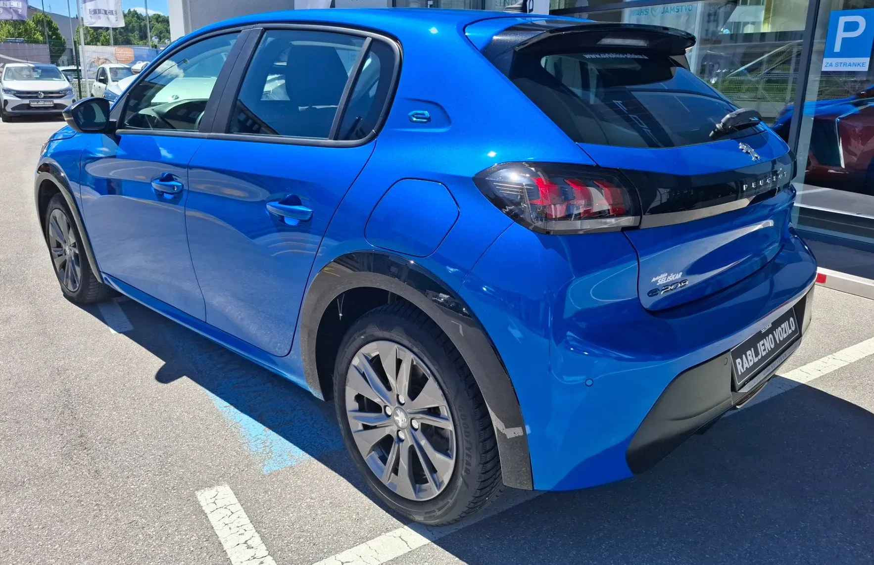 Zunanja slika - Peugeot 208 - EV 100KW - 3000€ SUBVENCIJE - POVRNITEV DDV-ja - 6
