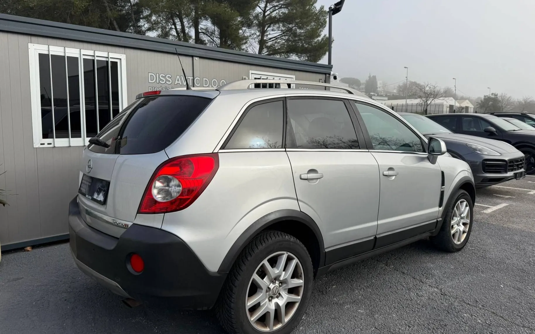 Notranja slika - Opel Antara - 2.0 CDTI 4x4 AVTOMATIK - 8