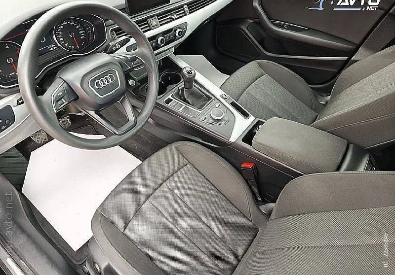Notranja slika - Audi A4 - 2.0 TDI  Basis - 7