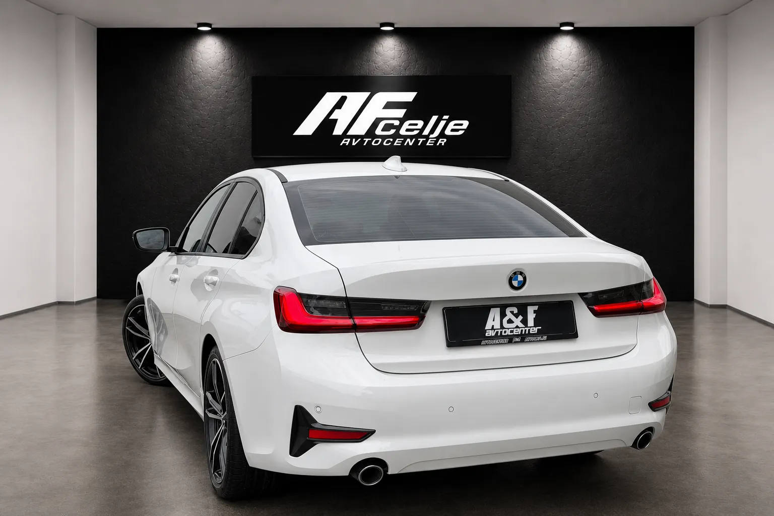 Notranja slika - BMW serija 3: - 318d-AUT-LED-100.000km-LIZING ZA TUJCE-NAVI- - 7