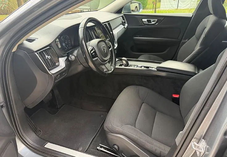 Zunanja slika - Volvo V60 Cross Country - B4D AWD AUT 1.LASTNIK LED VIRUTAL NAVI PDC - 7