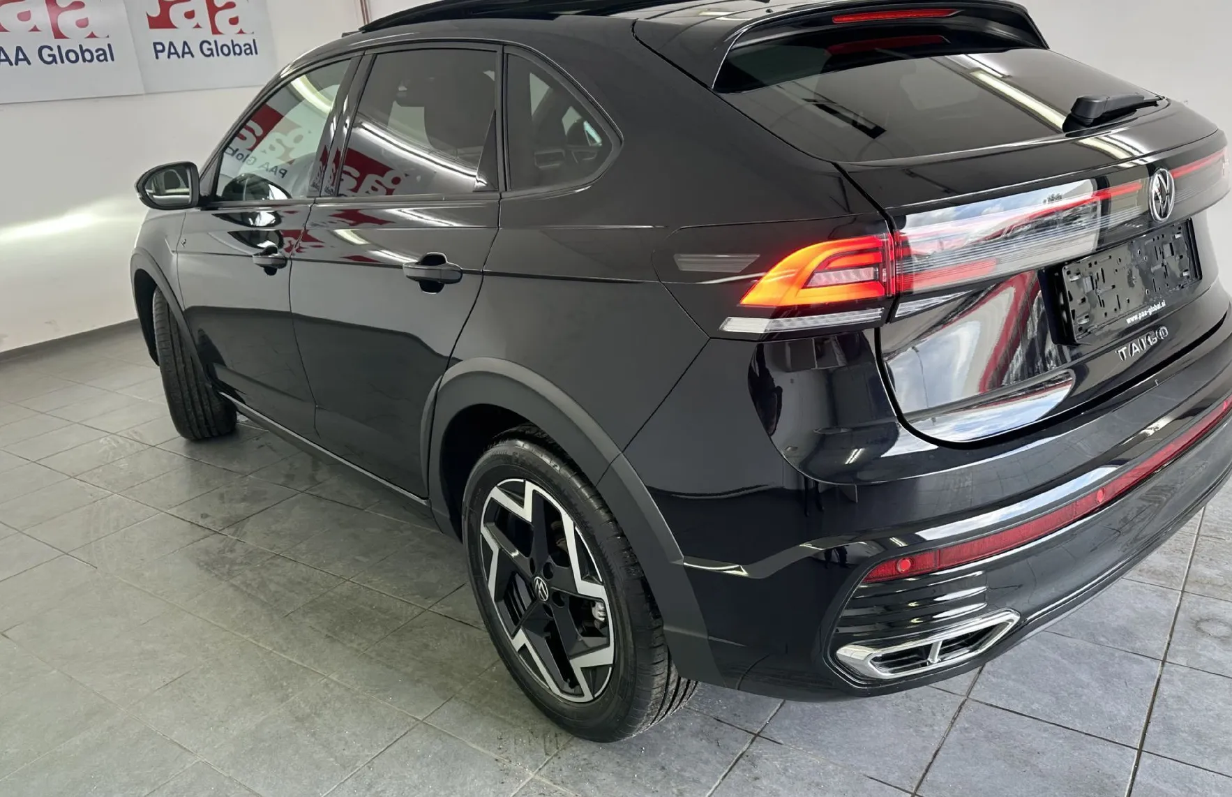 Zunanja slika - Volkswagen Taigo - 1.0 TSI R-Line 85.PANORAMA.LED.2025.SAMO 17.000 KM - 19