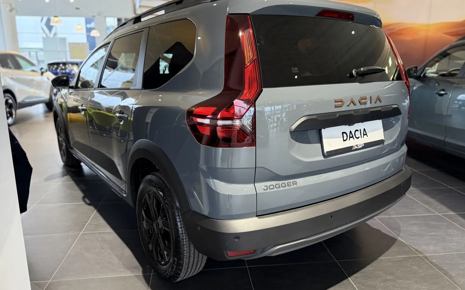 Zunanja slika - Dacia Jogger - 1.0 TCe 110 Extreme + zimske gume - 3