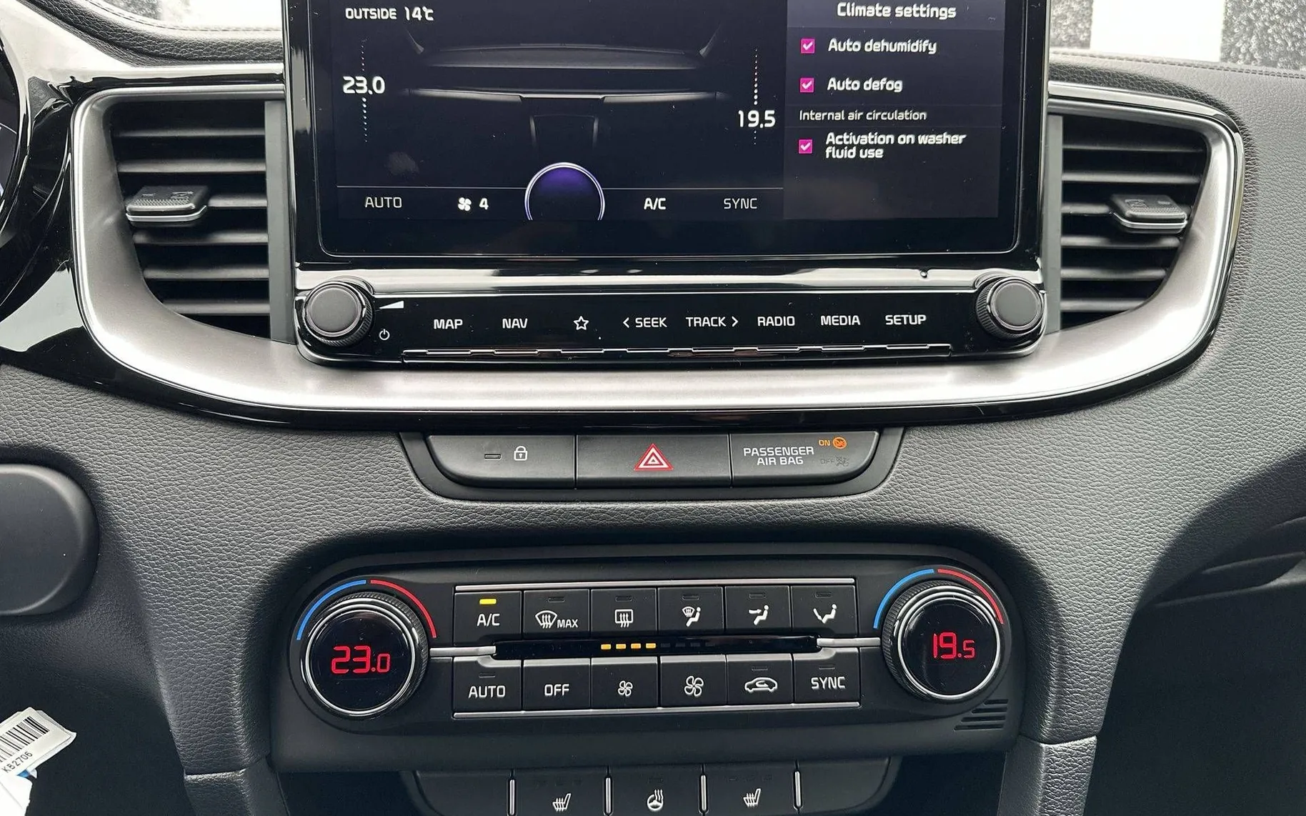 Notranja slika - KIA XCeed - 1.6 T-GDi EX WAY ISG. 7DCT - 19