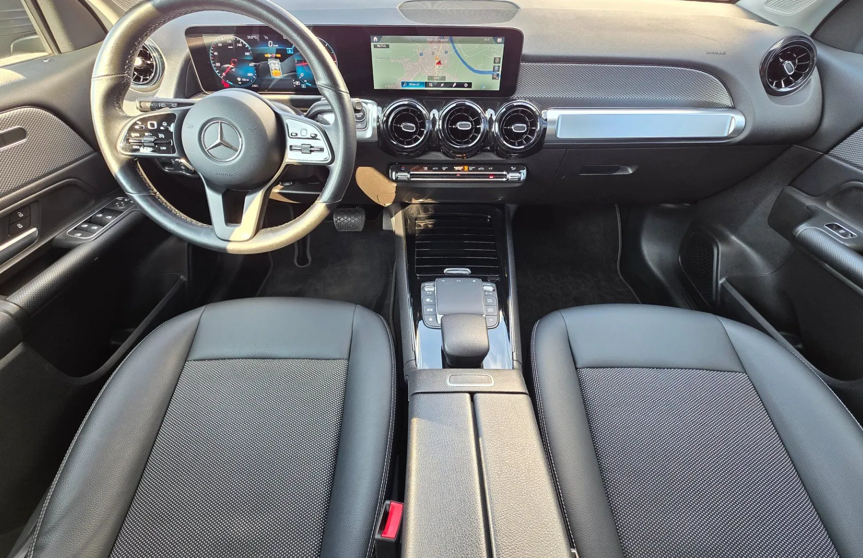 Zunanja slika - Mercedes-Benz GLB-Razred - GLB 200 d  Avt.. LED. NAVI. KLJUKA.MRTVI KOT - 5