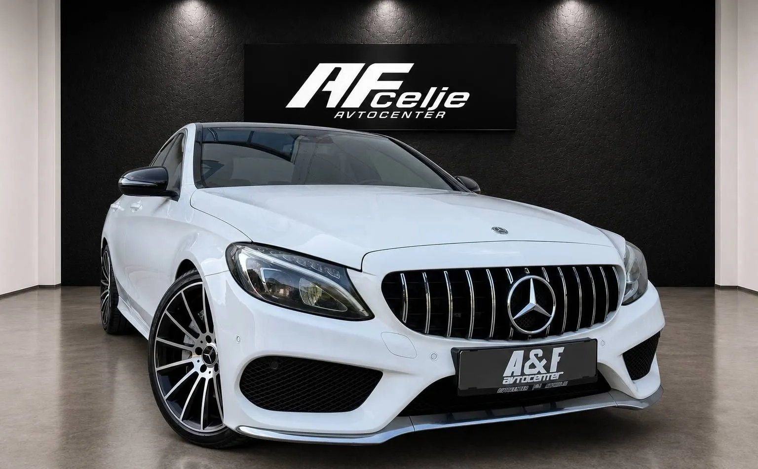 Zunanja slika - Mercedes-Benz C-Razred - 250CDI-AUT-63 AMG LOOK-LIZING ZA TUJCE-FUL LED - 3