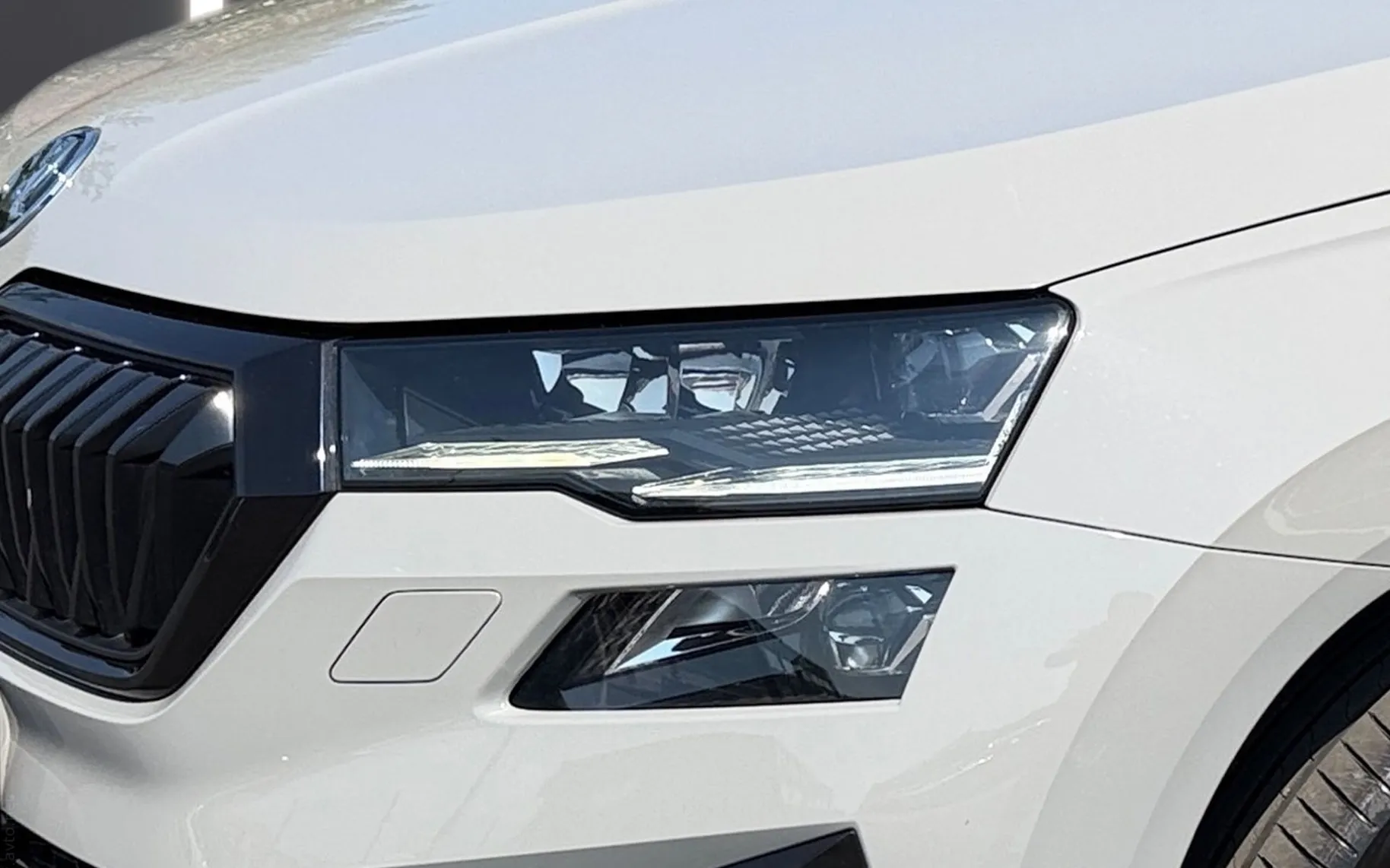Zunanja slika - Škoda Karoq - 4x4 2.0 TDI Sportline DSG-Webasto-ACC-PDC-Kamera - 5