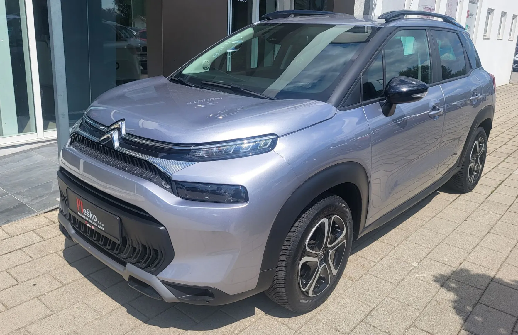 Zunanja slika - Citroën C3 Aircross - 1.2 1last-navi-acc-kamera-el.paket-servisiran - 1