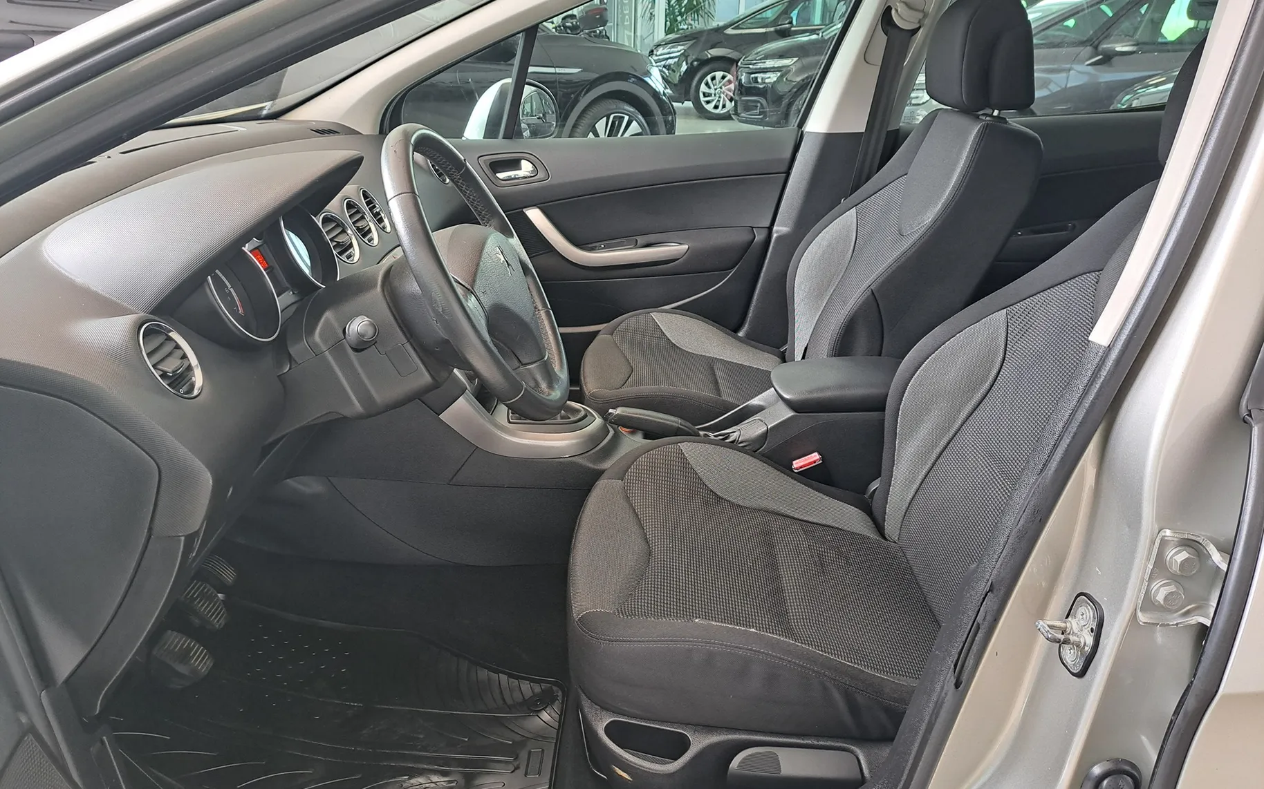 Zunanja slika - Peugeot 308 - 1.6 16V 5 VRAT-SLOV.POREKLO-ODLIČEN-KOT NOV - 3