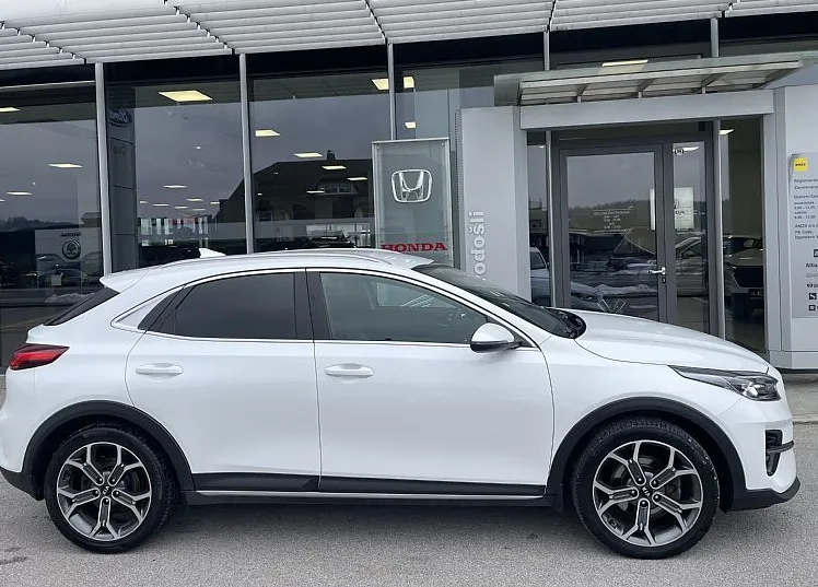 Zunanja slika - KIA XCeed - 1.4 T-GDi LX Joy ISG. M T 103 kW - 4