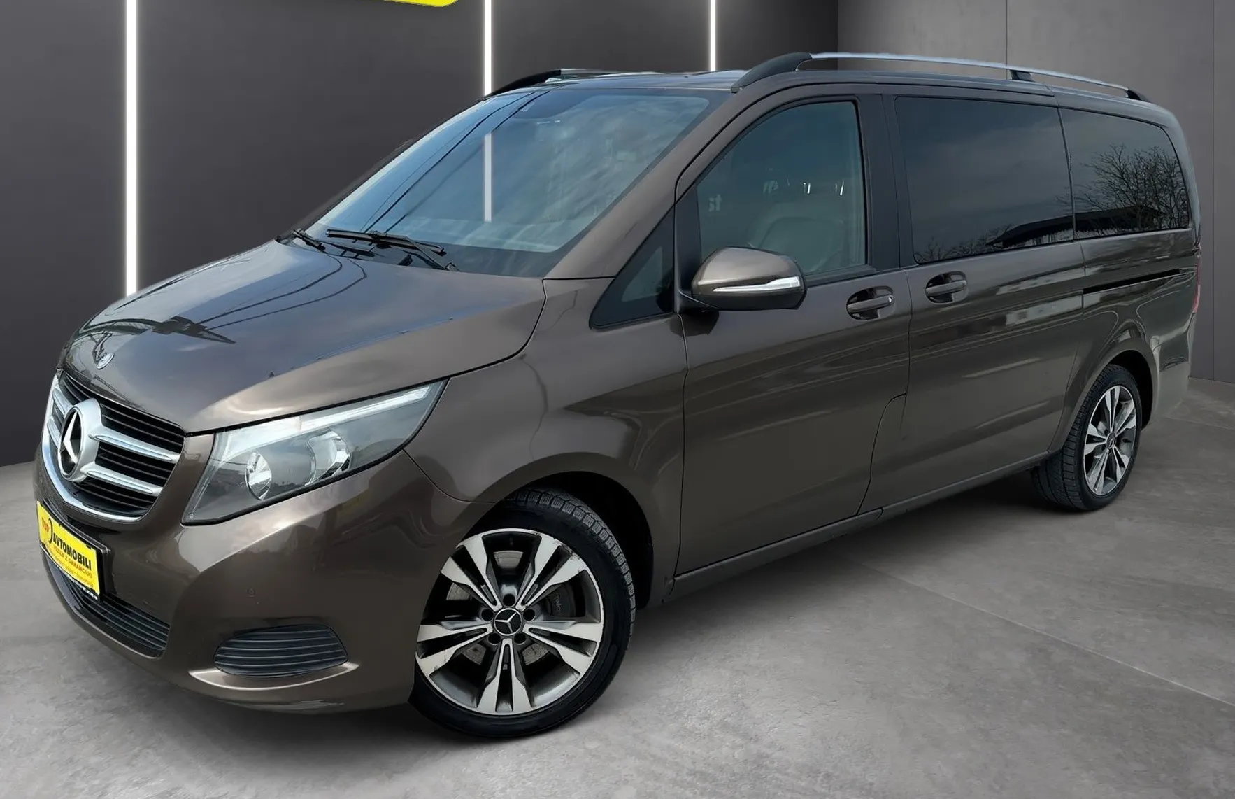 Zunanja slika - Mercedes-Benz V-Razred - V 250d AVANTGARDE DOLGI LINE ASSIST NAVI PDC KAM - 2