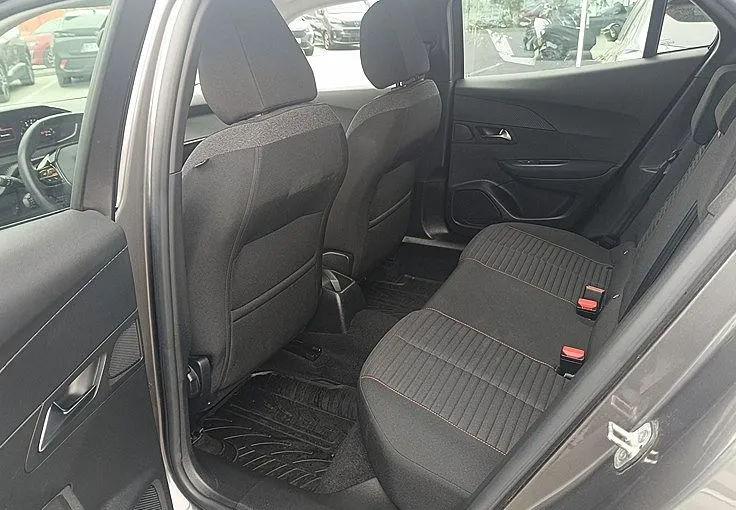Zunanja slika - Peugeot 2008 - 1.2 PURETECH 100 ACTIVE PACK-1.LASTNIK - 7
