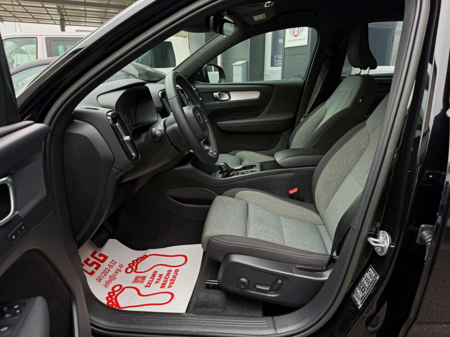Zunanja slika - Volvo XC40 - T4 Recharge |novi model|LED|Kamera|DAB|Keyless - 9