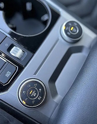 Zunanja slika - Volkswagen Touareg - V6TDI BMT R-Line210KW-RADAR-ZRAČNO-KAMERA-VIRTUAL - 11