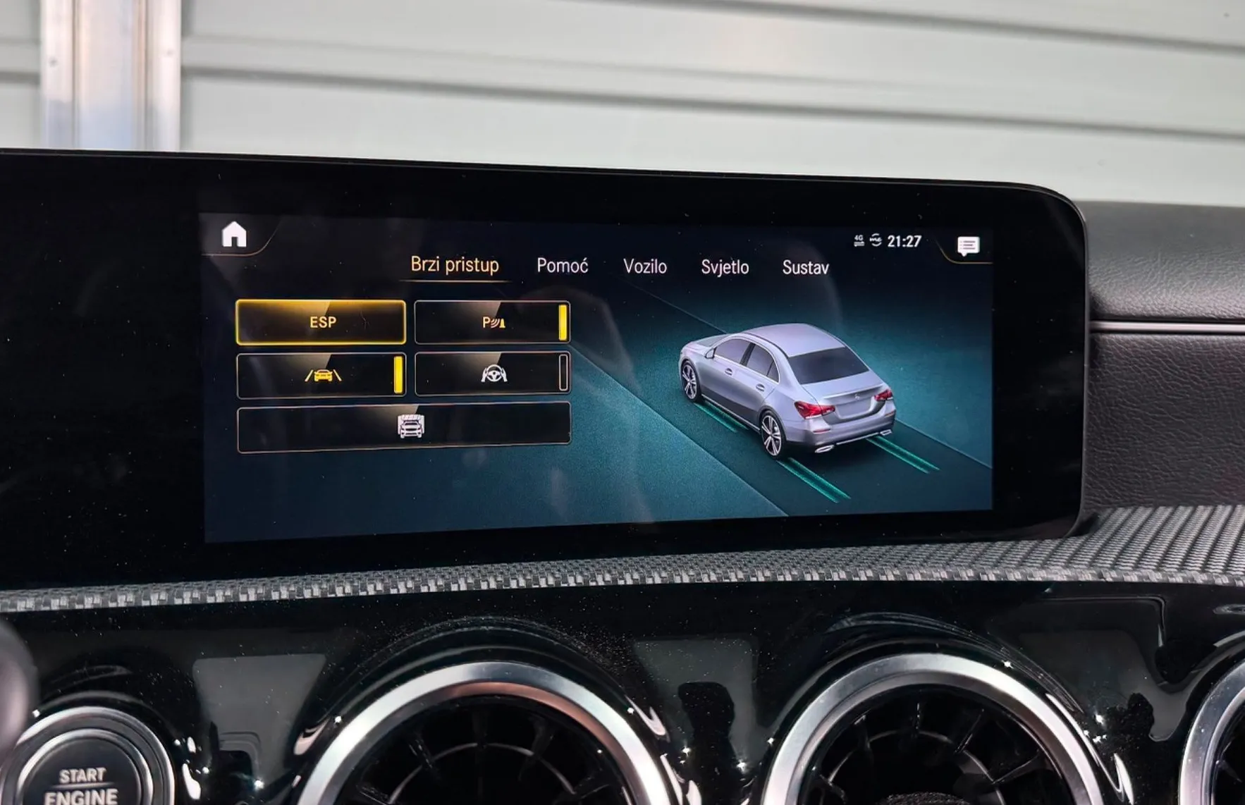 Zunanja slika - Mercedes-Benz A-Razred - LIMUZINA - AKTIVNI TEMP. - KAMERA - NAVI - LED ... - 18