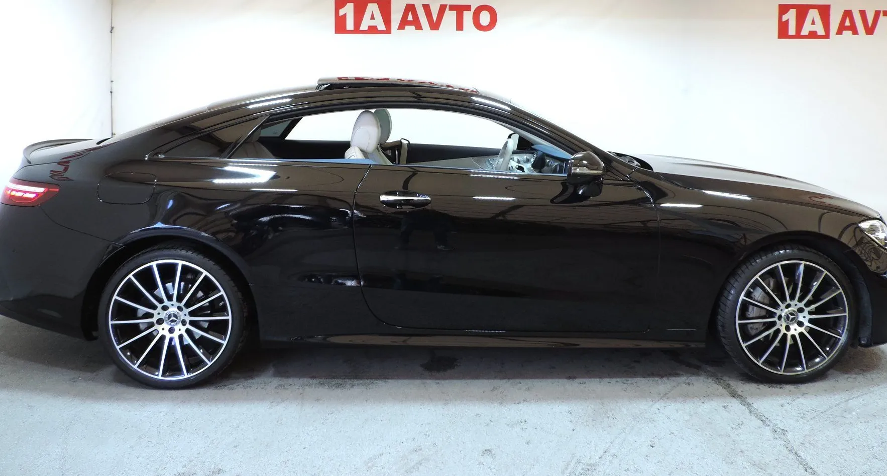 Zunanja slika - Mercedes-Benz E-Razred - 300d 4-MATIC AUT. - 4