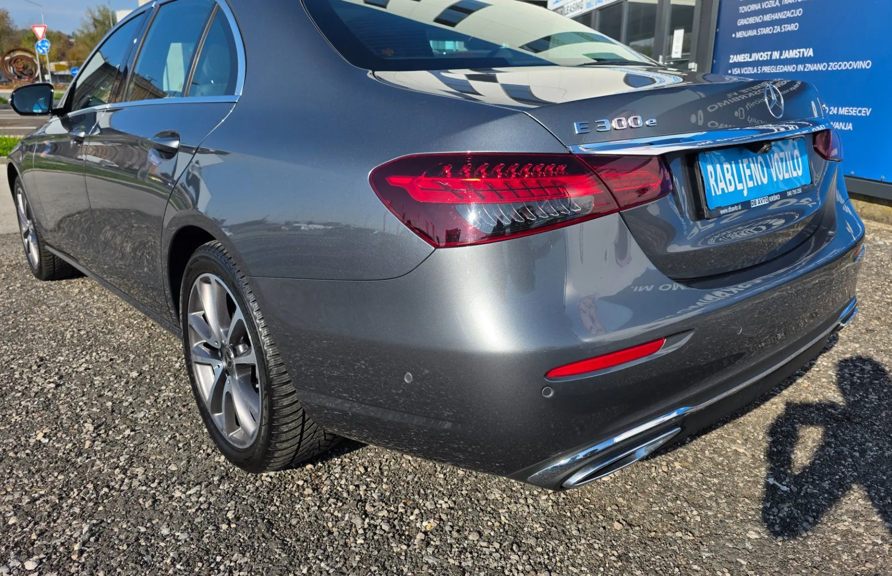 Zunanja slika - Mercedes-Benz E-Razred - E 300 e 4MATIC Avantgarde Avt.-priklopni hybrid - 4