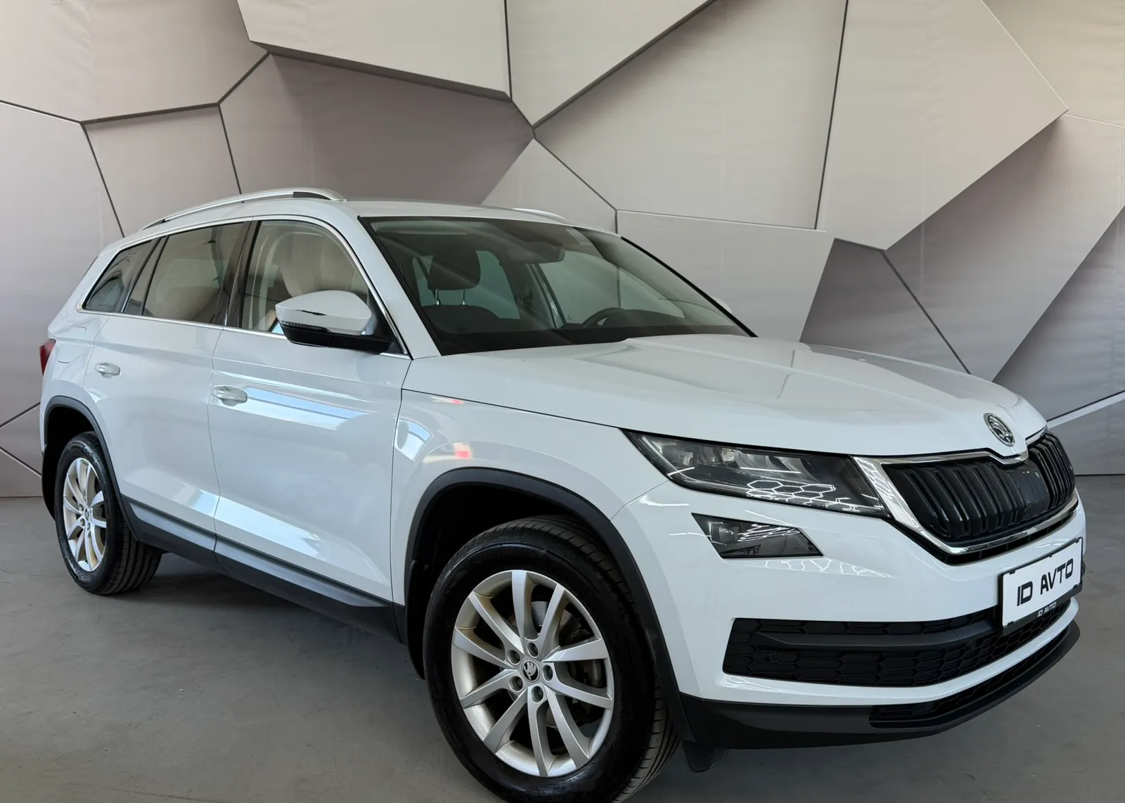 Zunanja slika - Škoda Kodiaq - 4x4 2,0 TDI L&K - 1