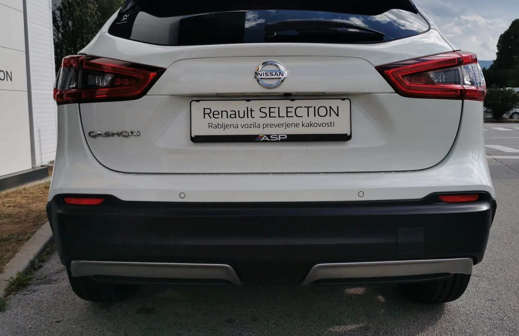 Zunanja slika - Nissan Qashqai - DIG-T 115 Xtronic Tekna Plus - 6